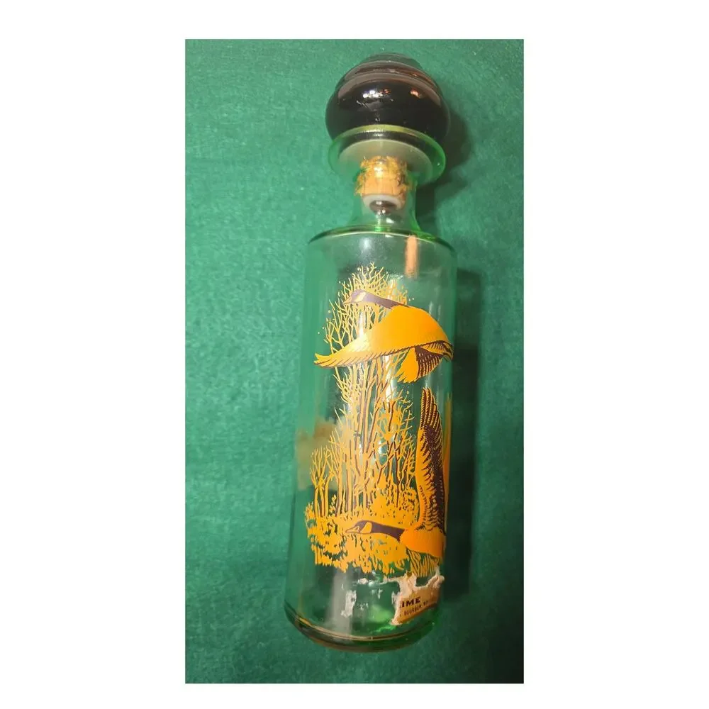 Cabin Still Sportsman Collection Glass Wildlife Decanter Canada Geese motif